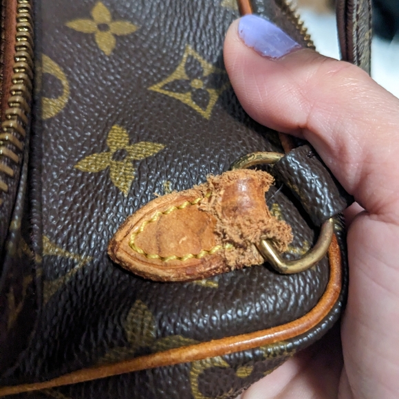 Louis Vuitton Amazone crossbody - Picture 4 of 7